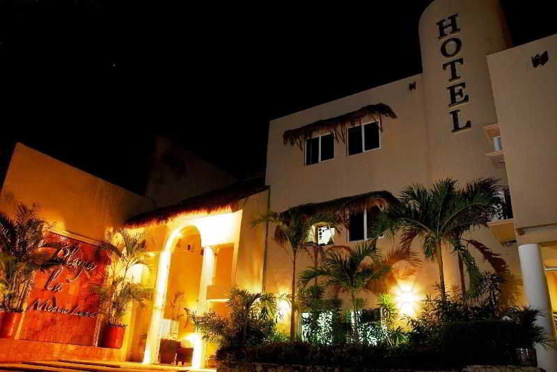Hotel Playa La Media Luna Isla Mujeres Exterior foto