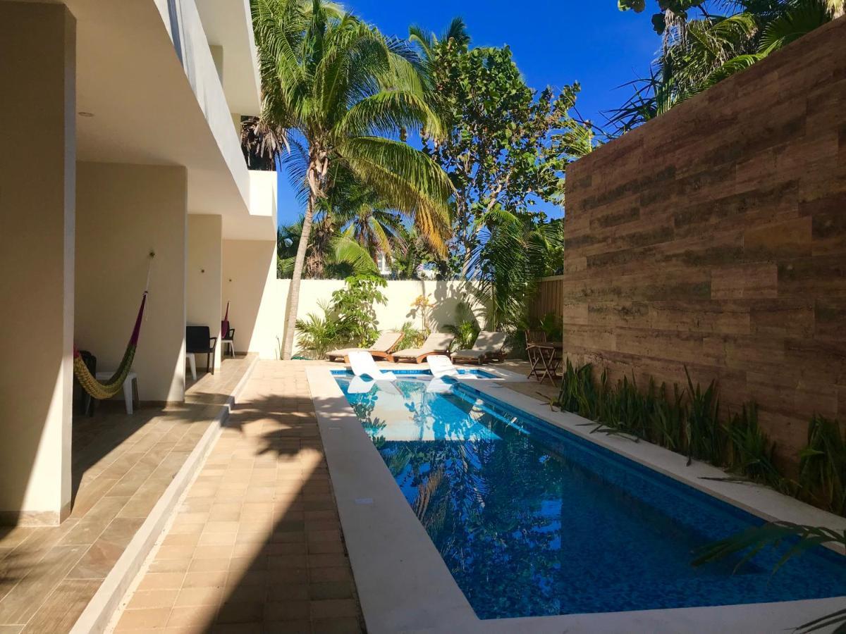 Hotel Playa La Media Luna Isla Mujeres Exterior foto